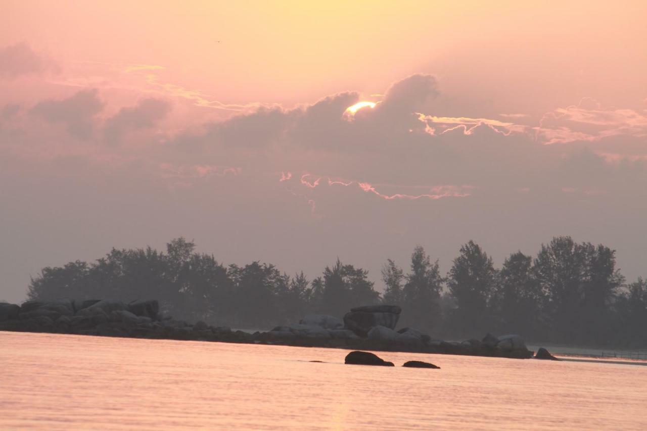 Belitung Holiday Resort Sijuk Dış mekan fotoğraf